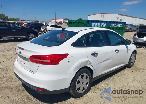 2015 Ford Focus S from USA, damaged, VIN 1FADP3E26FL311230